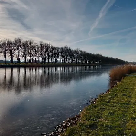 La Salicorne, Maison D'hotes. * Brevands